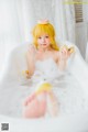 Coser @ 桜 桃 喵 Vol.064: 小 忍 浴缸 (50 photos) P20 No.610bb5 Image No. 61